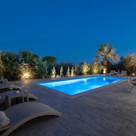 Altane Villa *